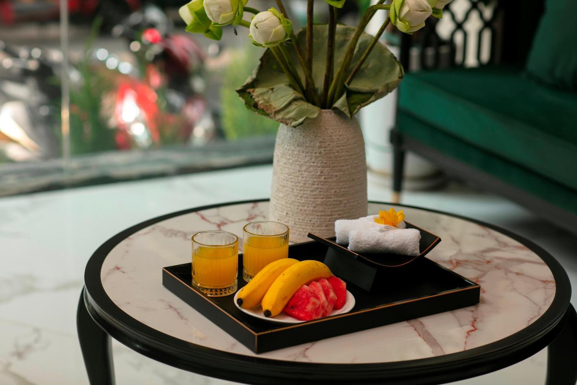Hanoi Plaza Suite Hotel & Spa Экстерьер фото