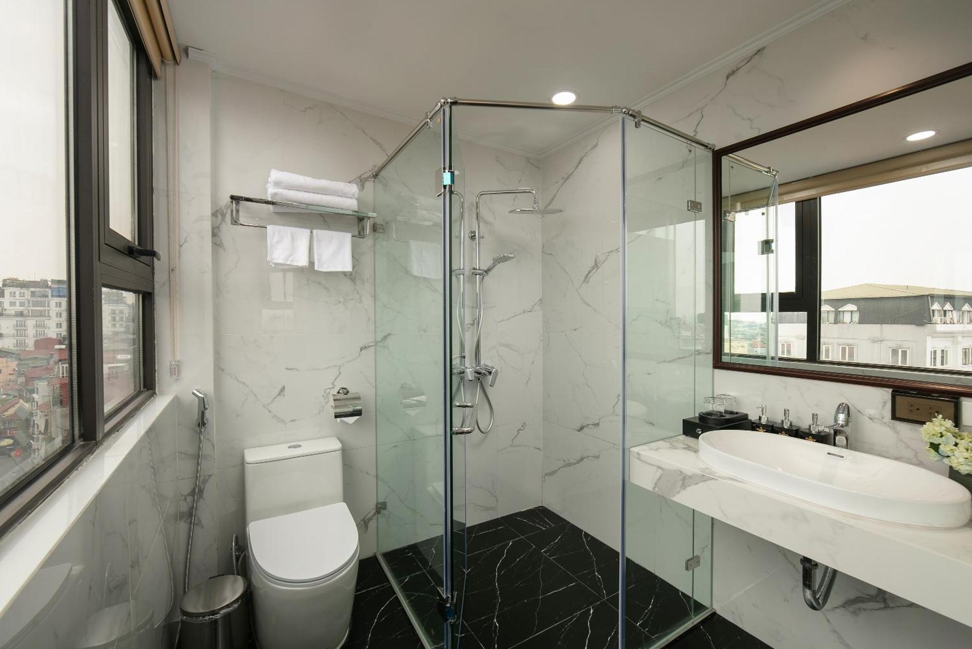 Hanoi Plaza Suite Hotel & Spa Экстерьер фото