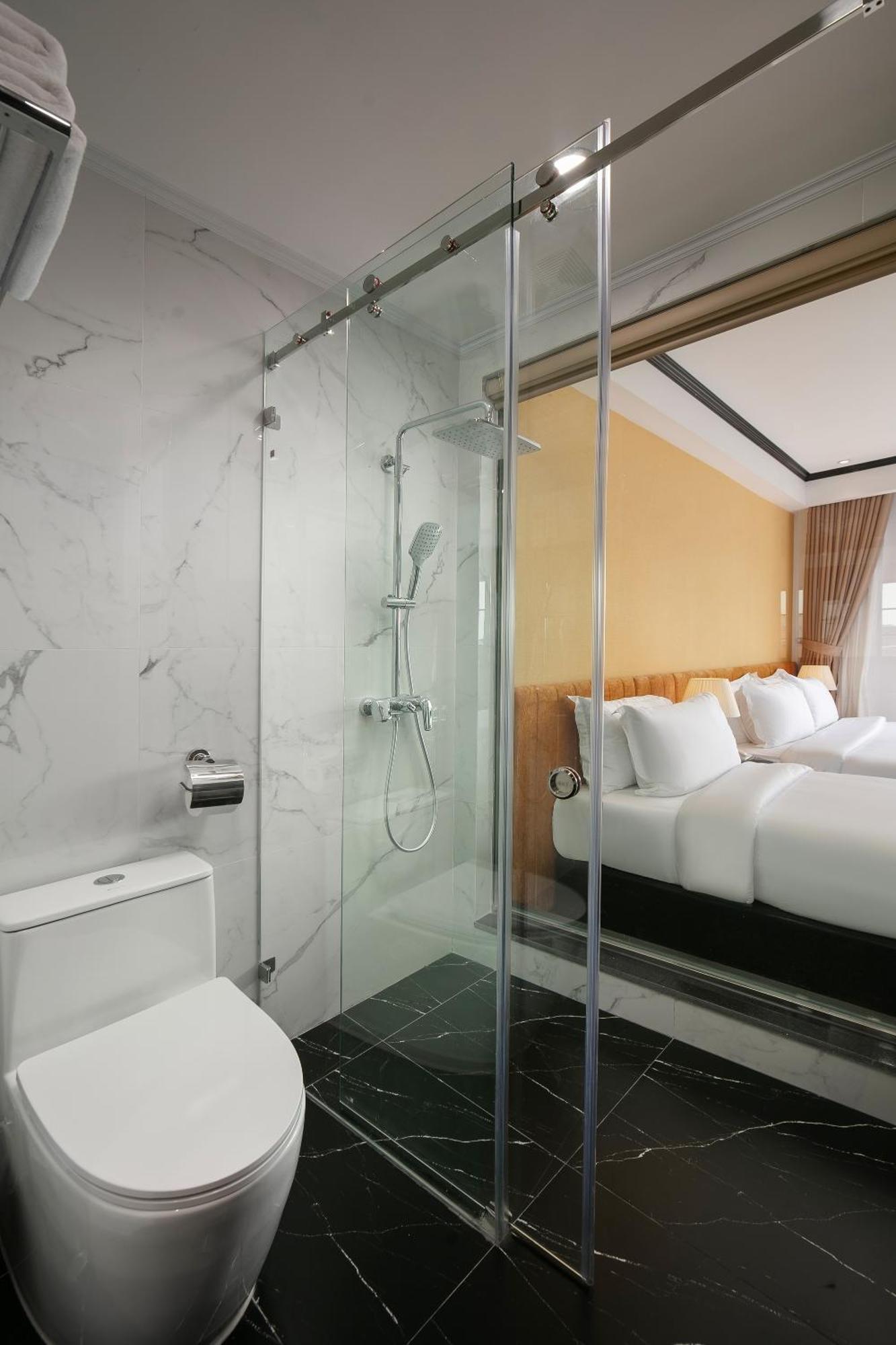 Hanoi Plaza Suite Hotel & Spa Экстерьер фото