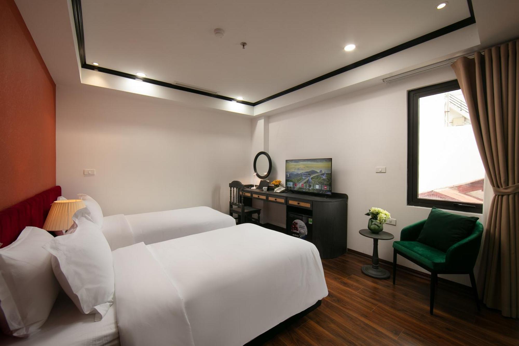 Hanoi Plaza Suite Hotel & Spa Экстерьер фото