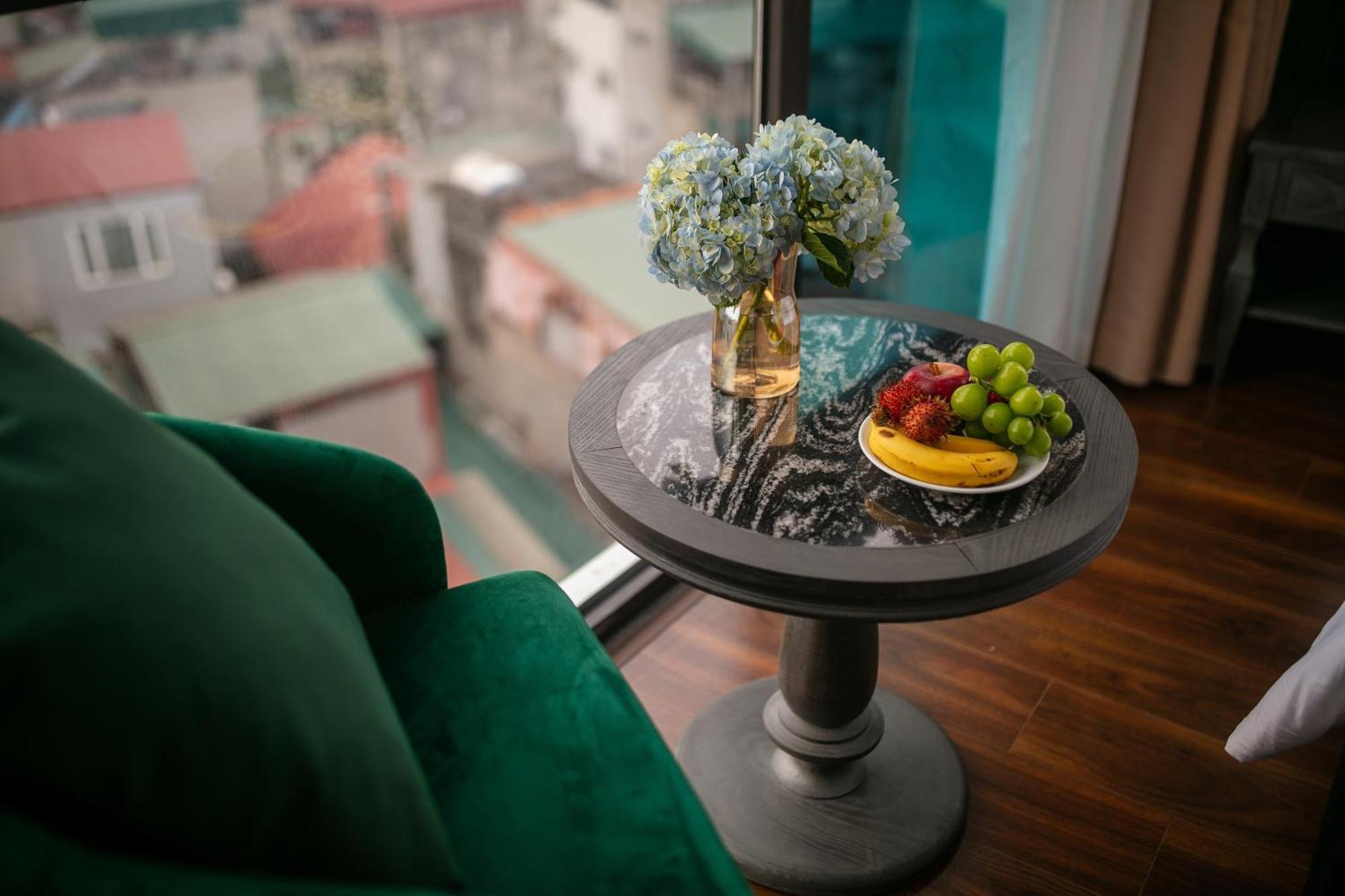 Hanoi Plaza Suite Hotel & Spa Экстерьер фото