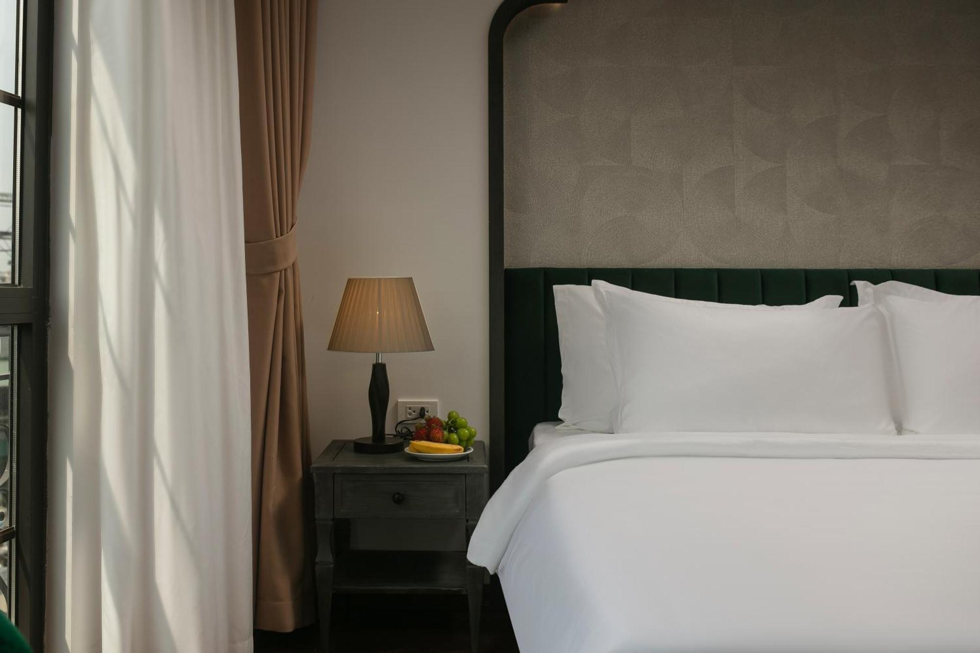 Hanoi Plaza Suite Hotel & Spa Экстерьер фото