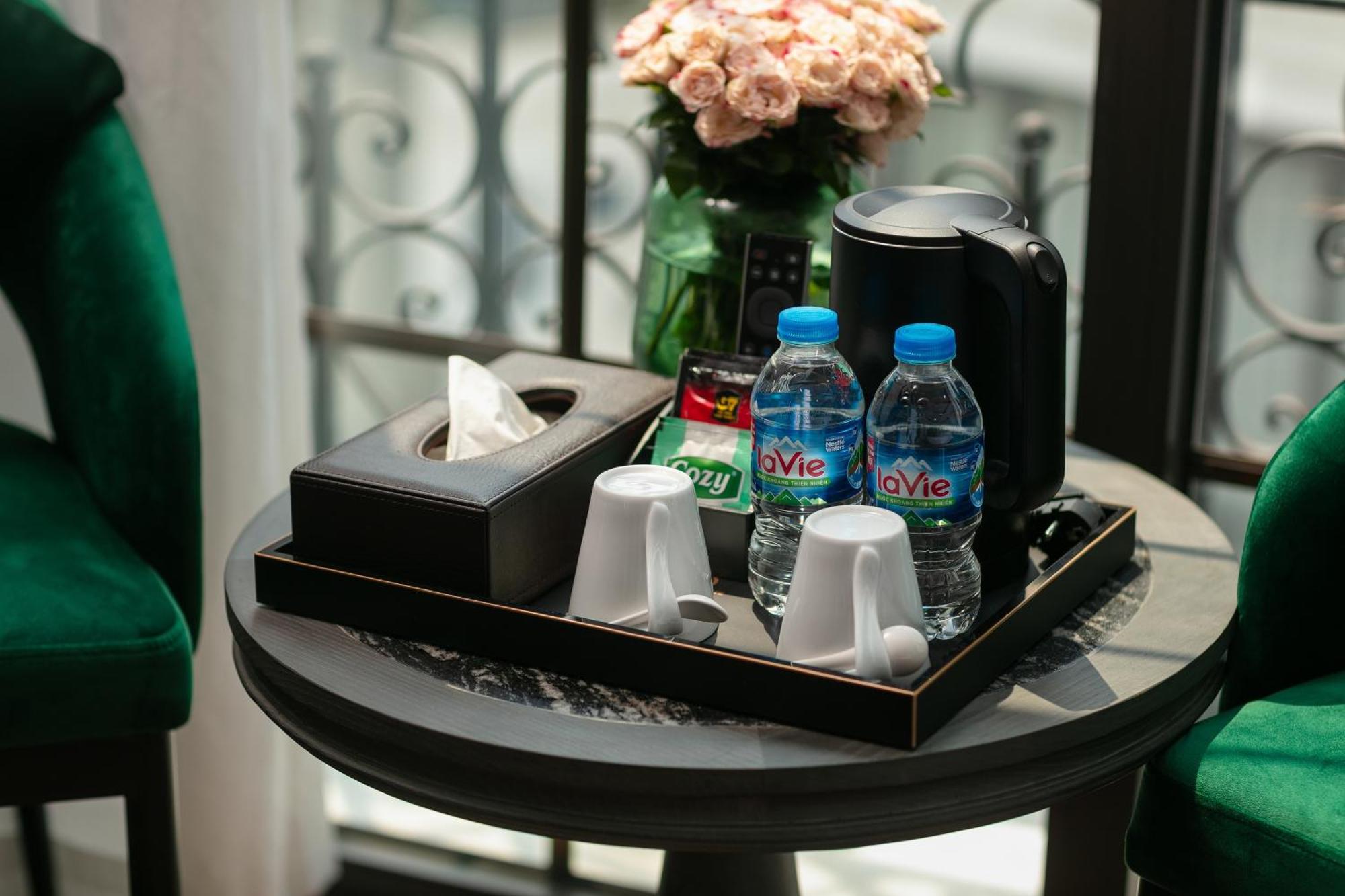 Hanoi Plaza Suite Hotel & Spa Экстерьер фото