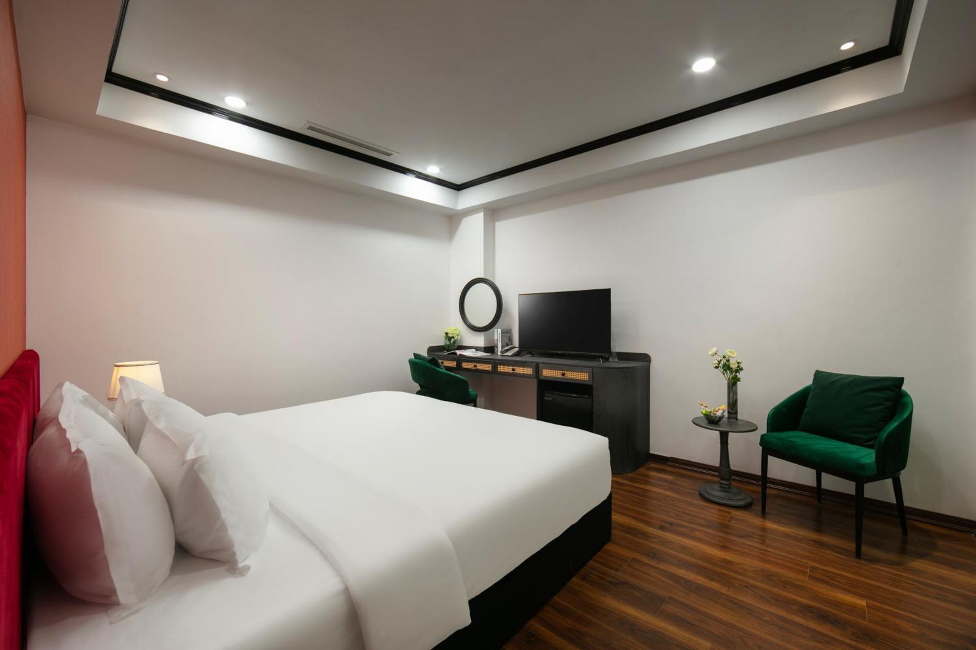 Hanoi Plaza Suite Hotel & Spa Экстерьер фото